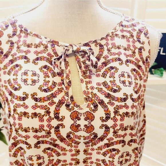 CUPCAKES AND CASHMERE FLORAL FRONT TIE BLOUSE SIZE LARGE - Picture 5 of 6